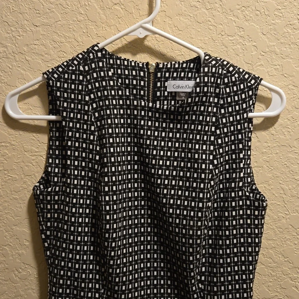 Calvin Klein Dress Black and White Print Dress Size 2 - Picture 3 of 8